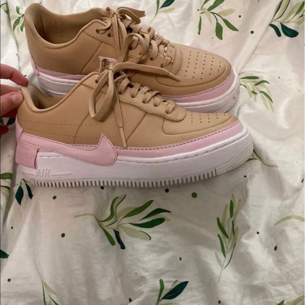 Nike Jester